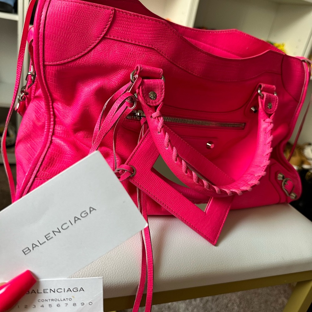 Balenciaga street bag